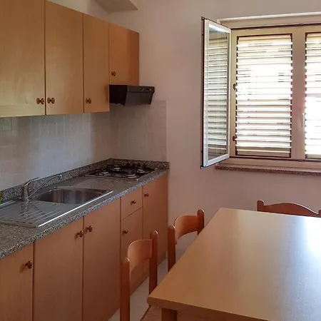 Apartamento Gorgeous In With House Sea View Ricadi