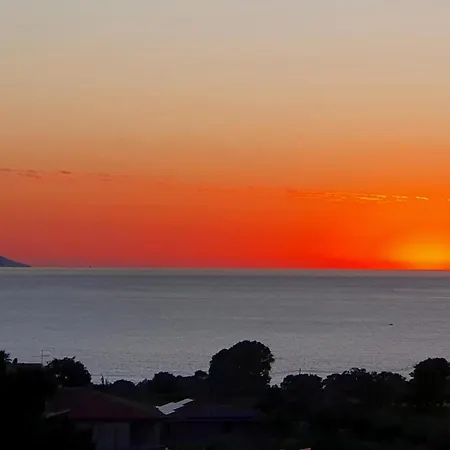 Gorgeous In With House Sea View Apartamento