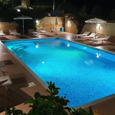 Gorgeous In With House Sea View *